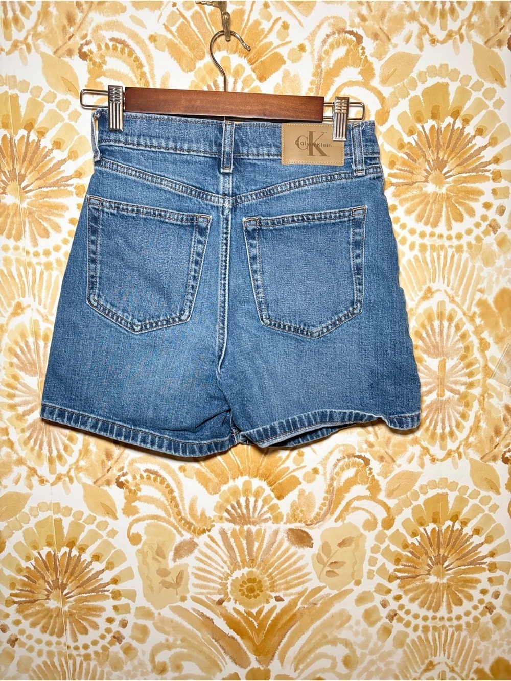Calvin Klein Vintage Denim Shorts | High Rise Blue Jean Shorts | Classic - Picture 6 of 12